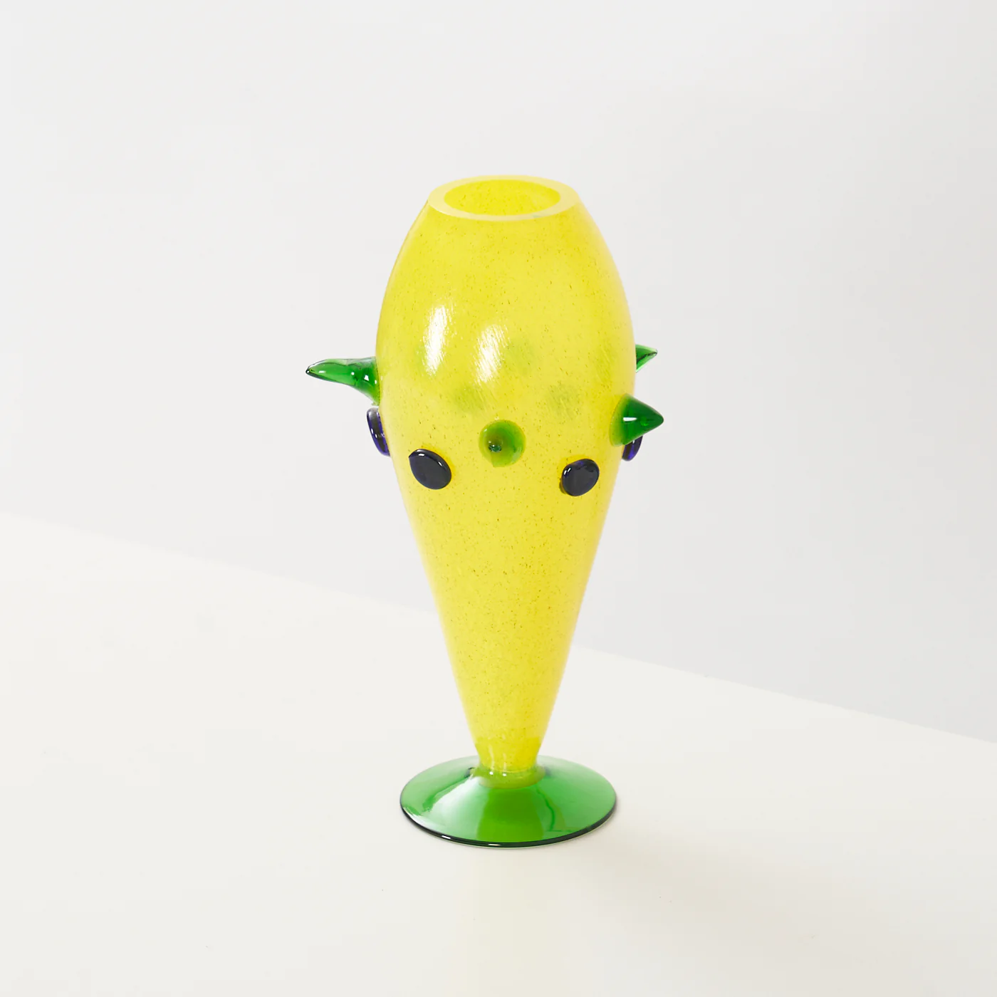 Art Glass Vase - Image 2