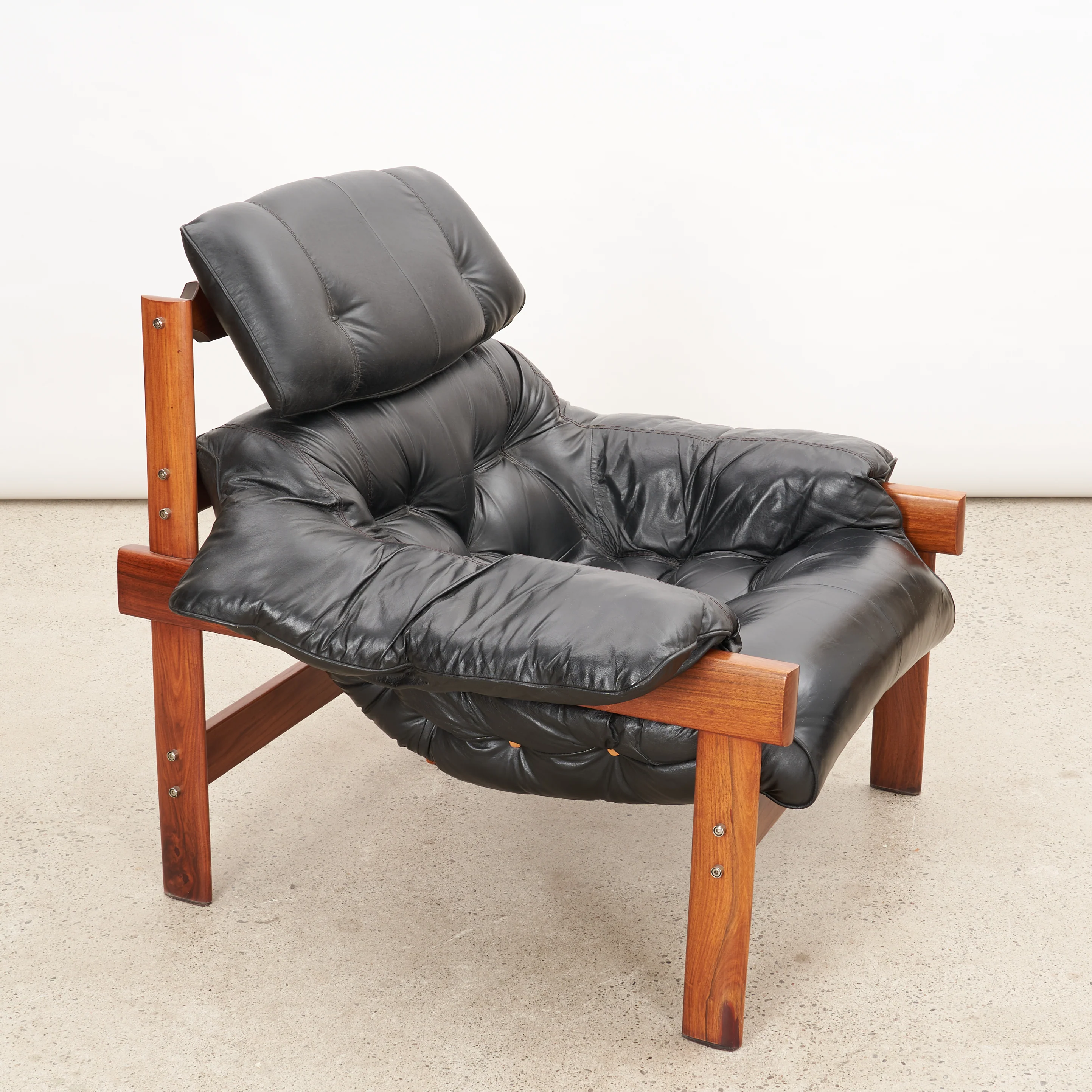 'MP-43' Brazilian Rosewood & Leather Lounge Chair by Percival Lafer - Image 4