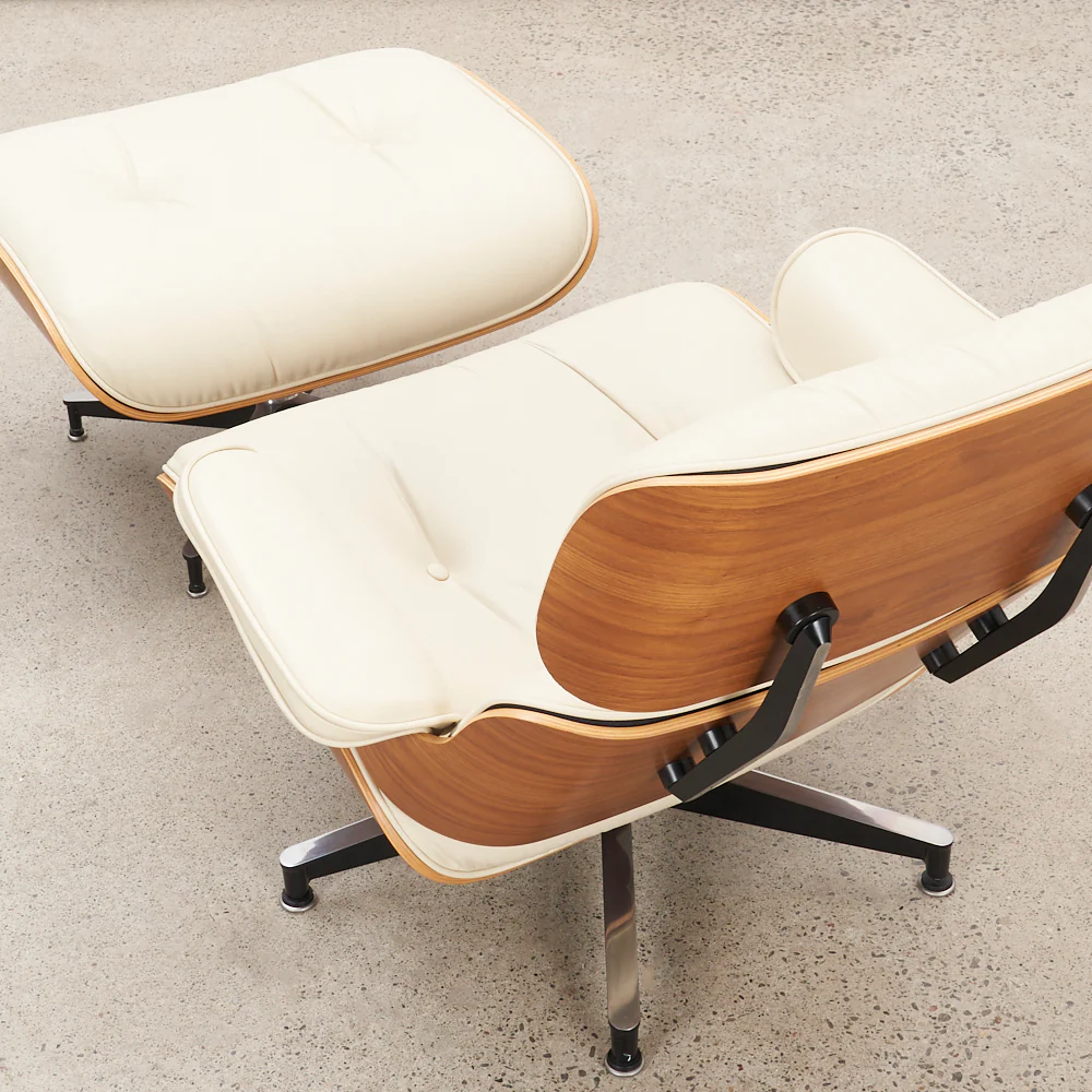 Eames Leather & Walnut Lounge Chair & Ottoman for Herman Miller - Image 4