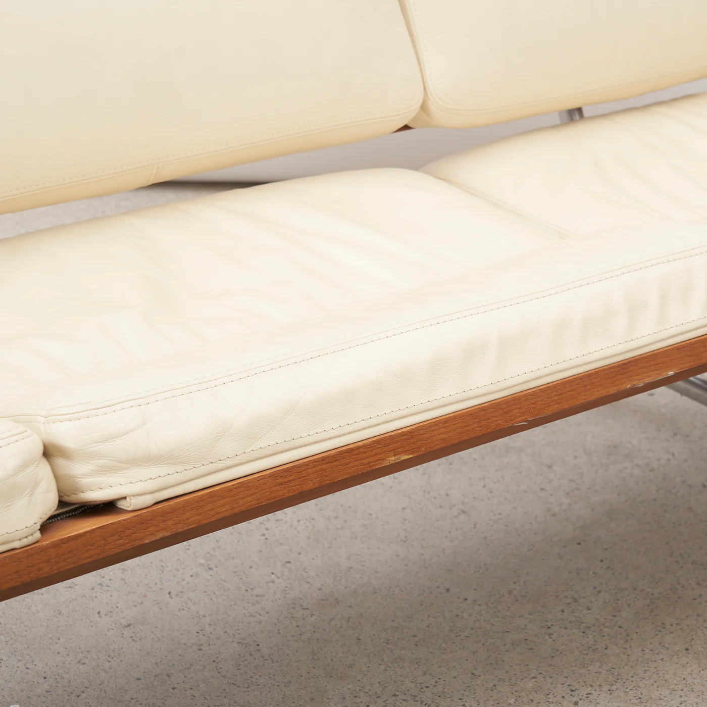 Eames Soft Pad Sofa in Leather & Walnut for Herman Miller - Image 11