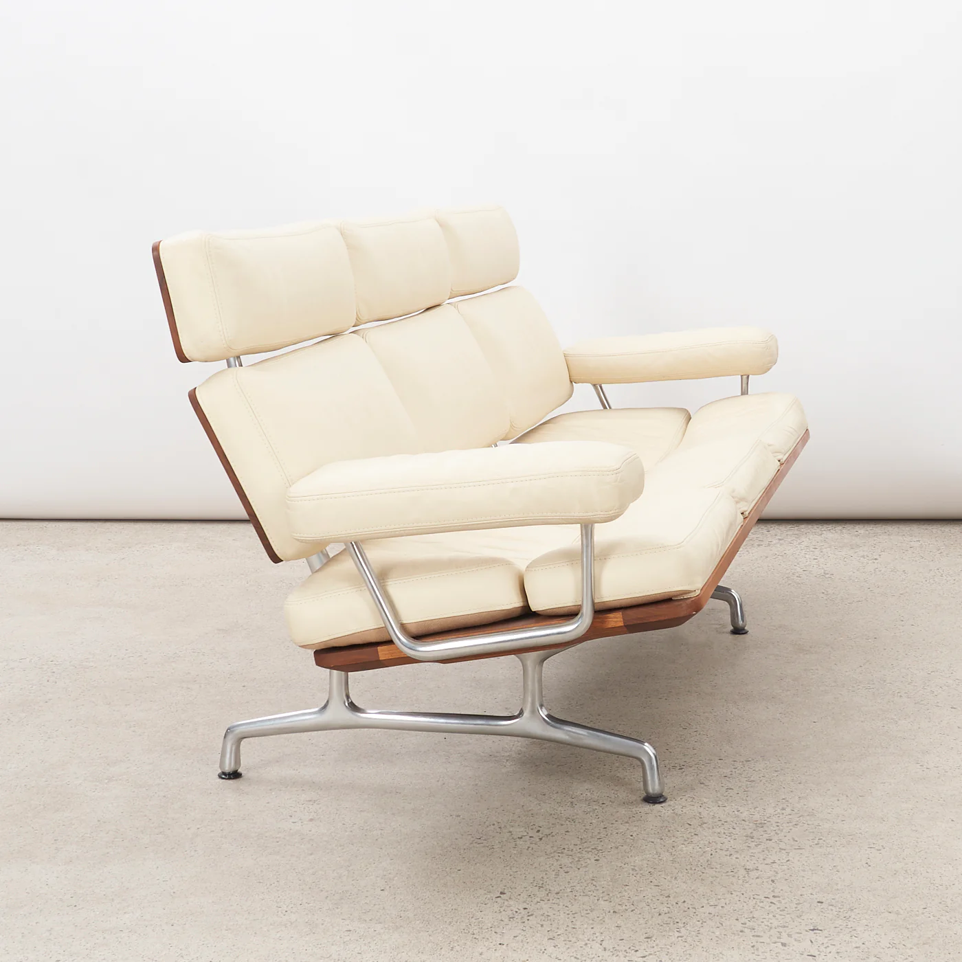 Eames Soft Pad Sofa in Leather & Walnut for Herman Miller - Image 3