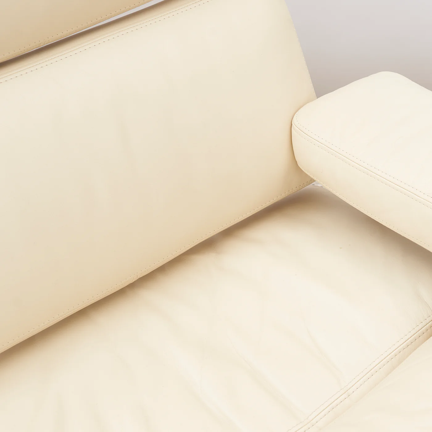 Eames Soft Pad Sofa in Leather & Walnut for Herman Miller - Image 5