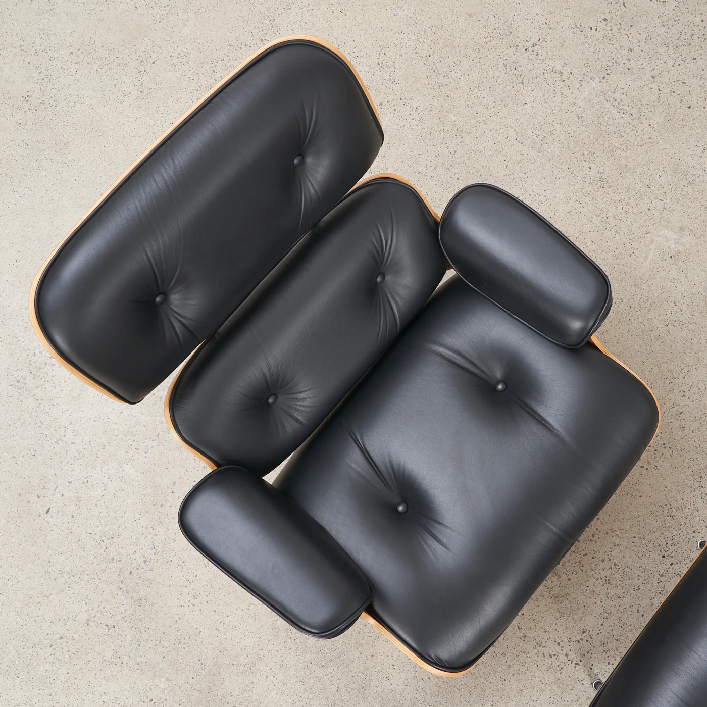 Eames Walnut & Black Leather Lounge Chair & Ottoman for Herman Miller - Image 10