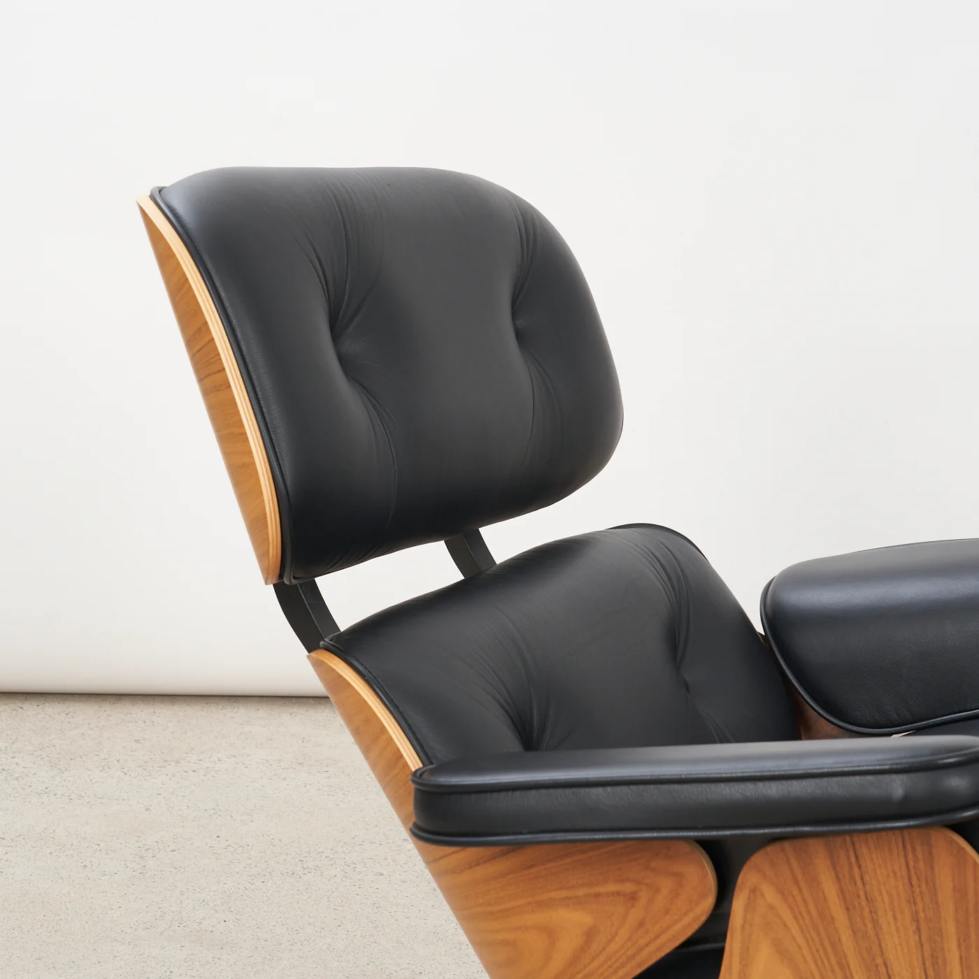 Eames Walnut & Black Leather Lounge Chair & Ottoman for Herman Miller - Image 12