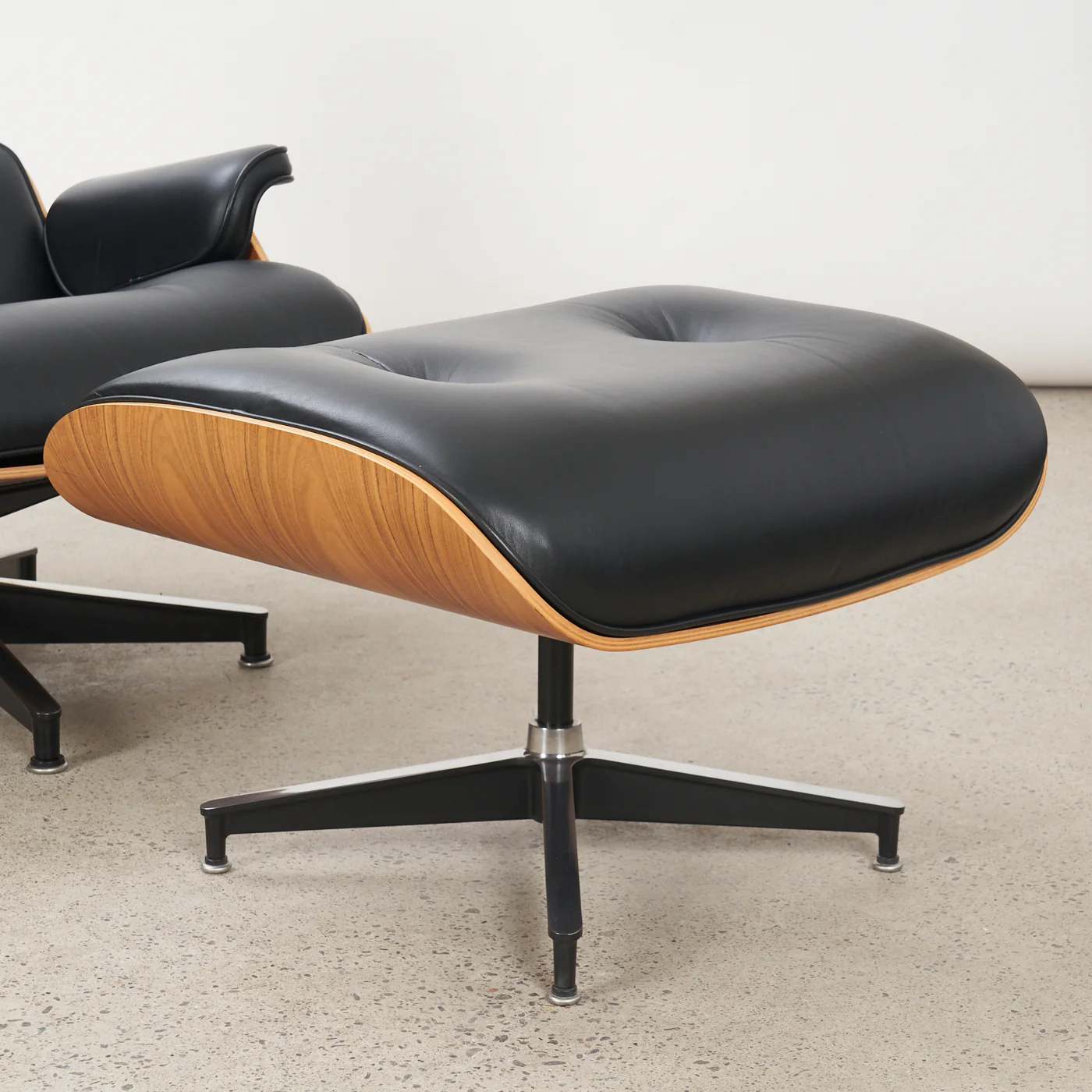 Eames Walnut & Black Leather Lounge Chair & Ottoman for Herman Miller - Image 9