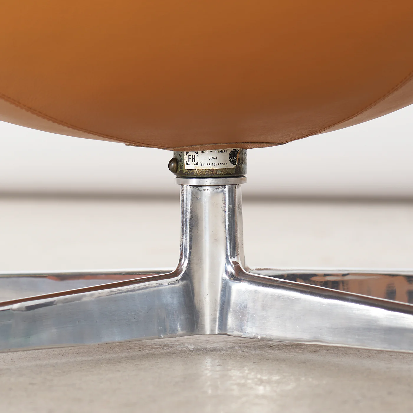 'Egg' Chair by Arne Jacobsen for Fritz Hansen, Denmark - Image 10
