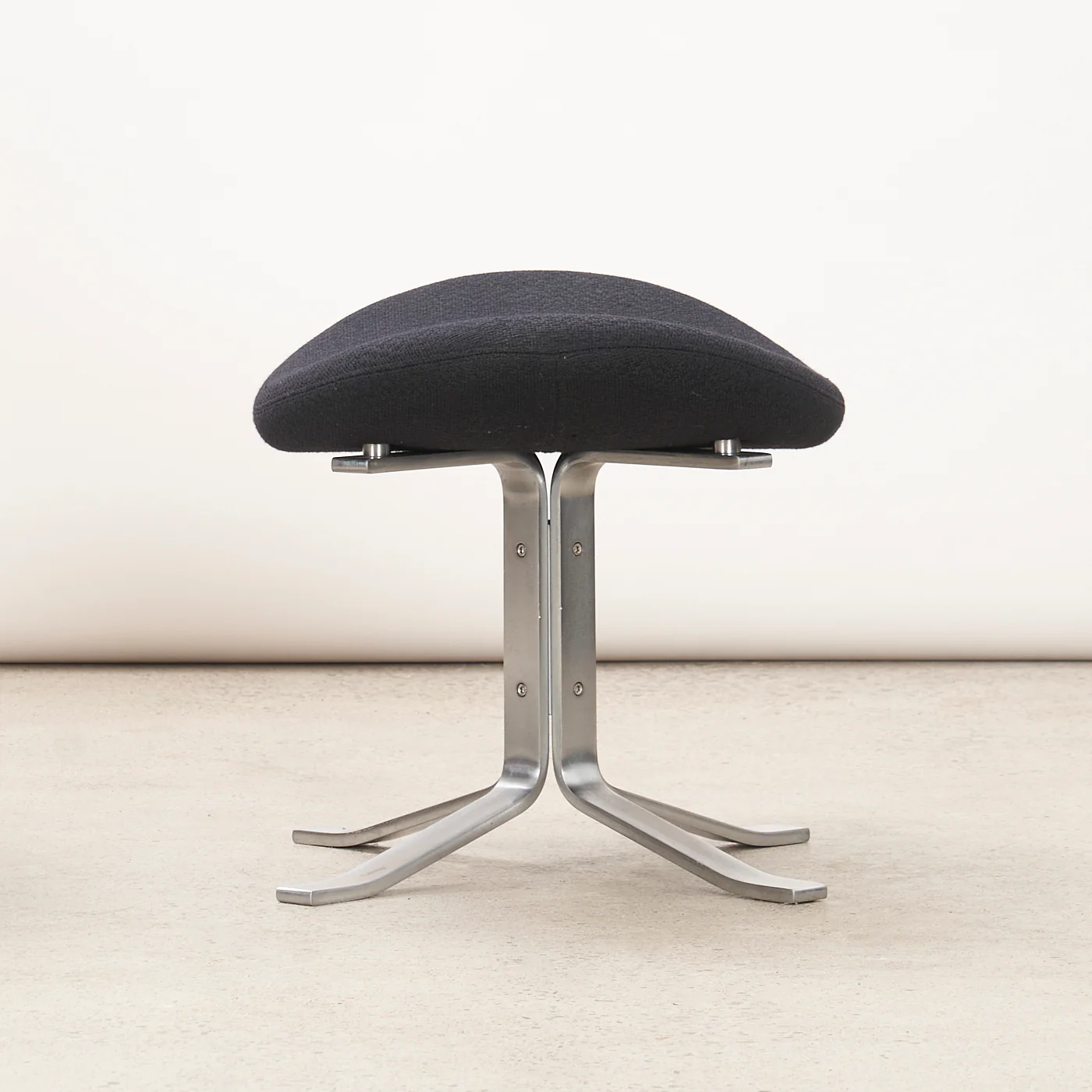 'EJ 5' aka 'Corona' Lounge Chair & Ottoman by Poul Volther for Erik Jørgensen, Denmark - Image 5