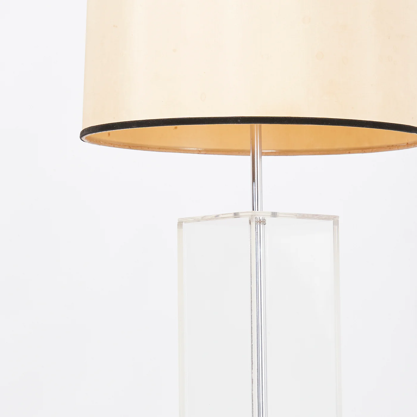 Lucite & Chrome Table Lamp by Laurel - Image 2