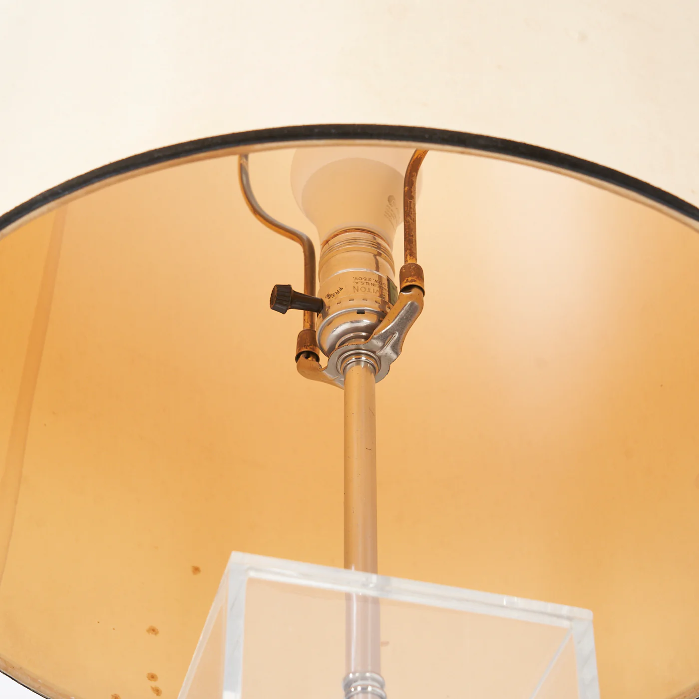 Lucite & Chrome Table Lamp by Laurel - Image 6