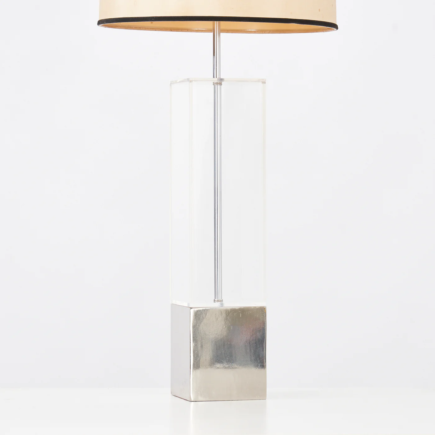 Lucite & Chrome Table Lamp by Laurel - Image 8