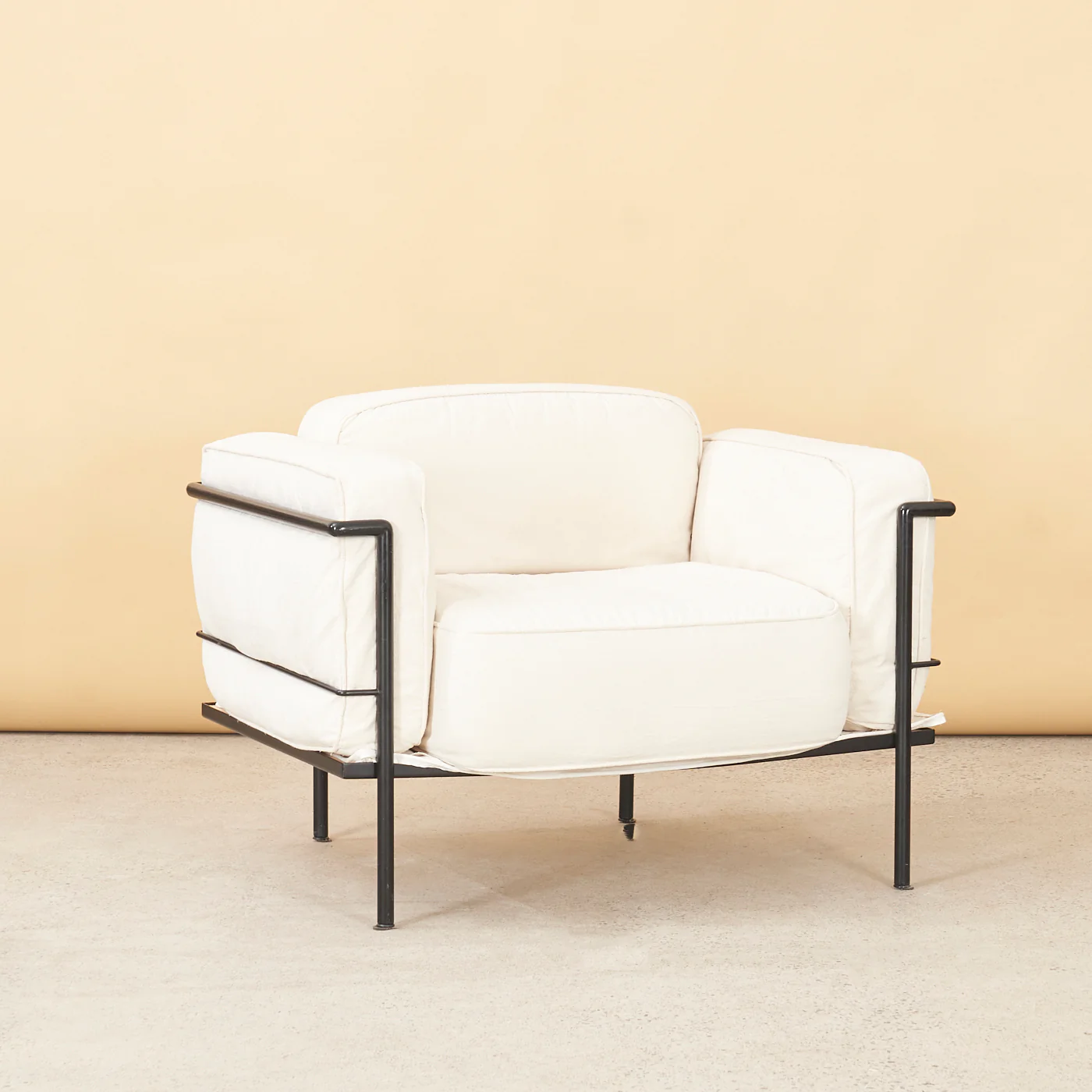 LC2 Style Lounge Chair by Area