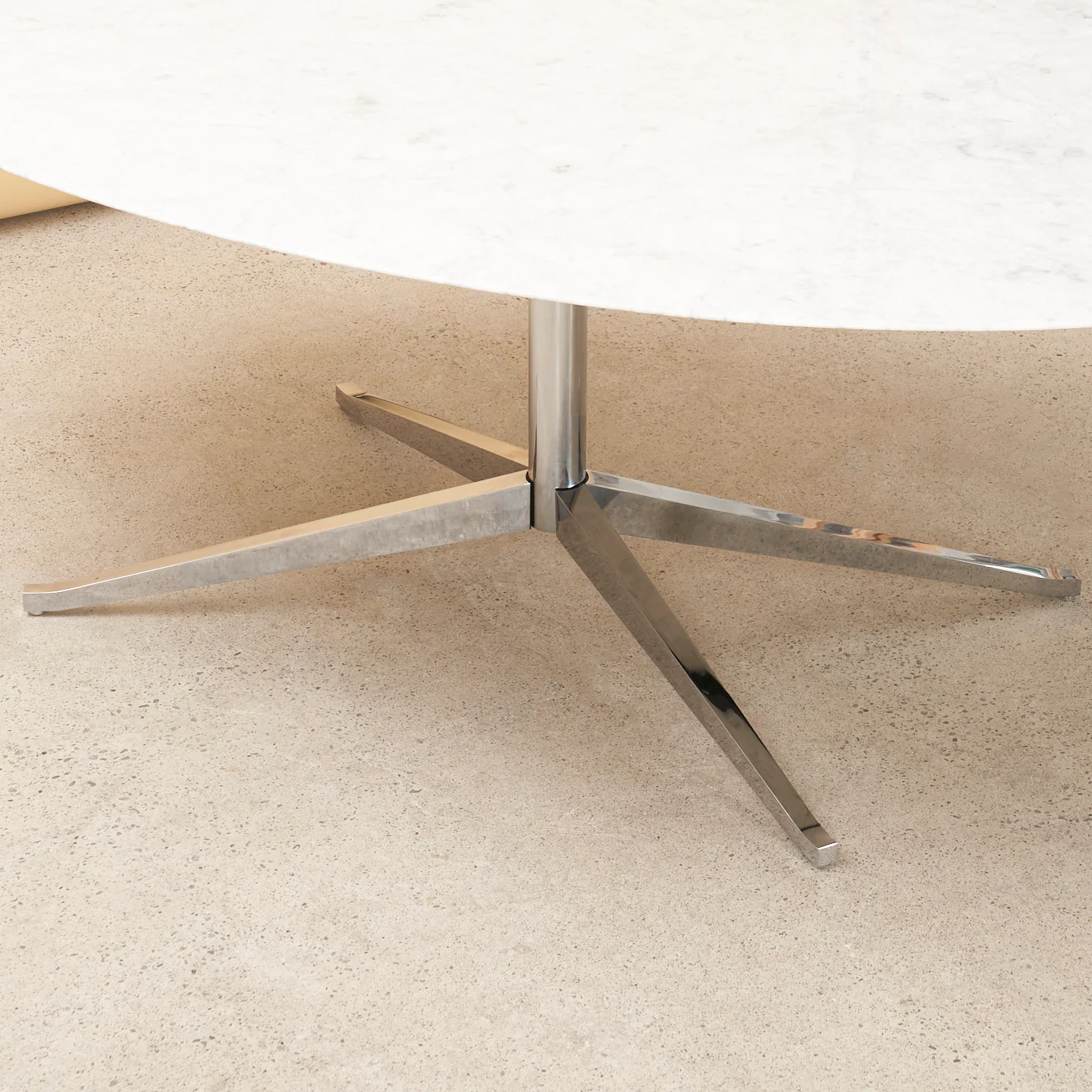 Oval Florence Knoll Table in Marble - Image 9
