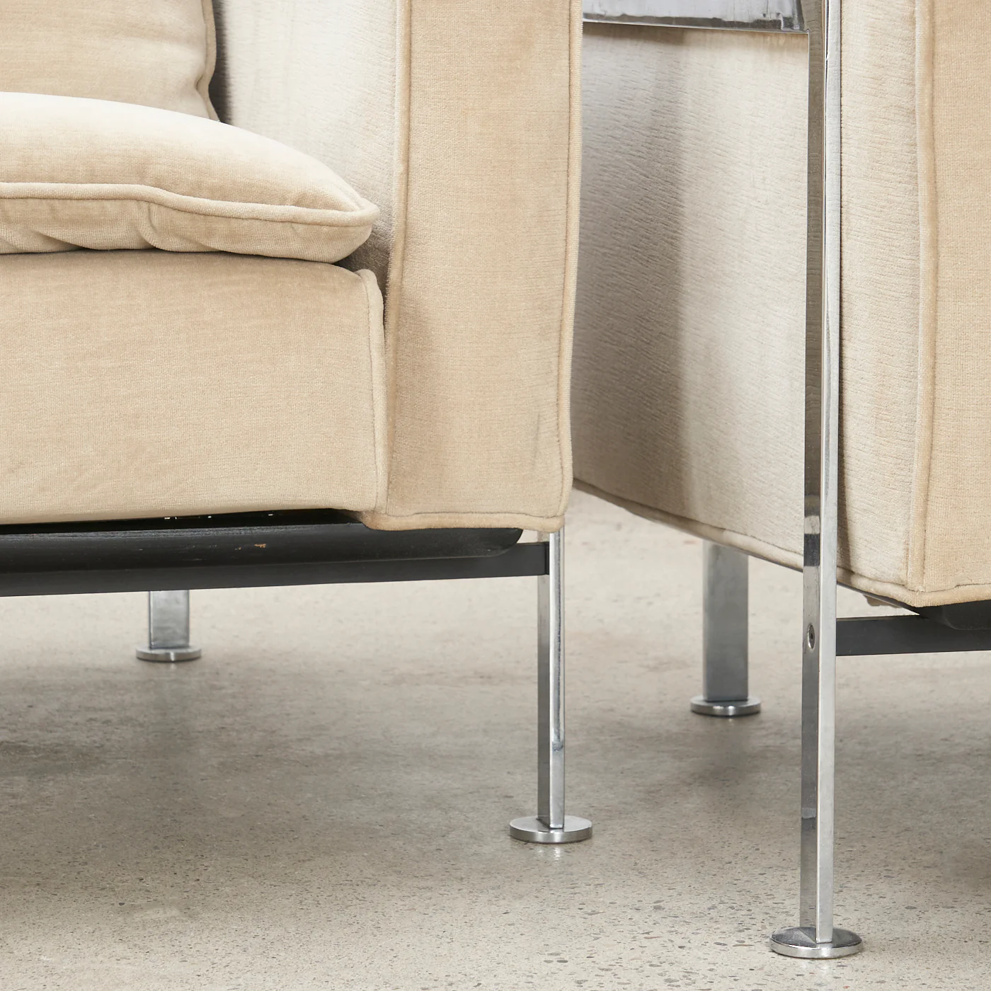Pair of Club Chairs by Robert Haussmann for Nienkämper - Image 11