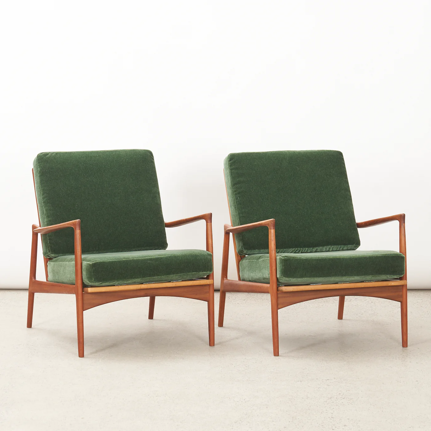 Pair of Teak Lounge Chairs by Ib Kofod-Larson for Selig, Denmark