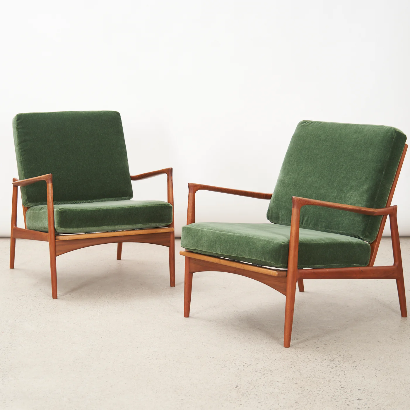 Pair of Teak Lounge Chairs by Ib Kofod-Larson for Selig, Denmark - Image 14