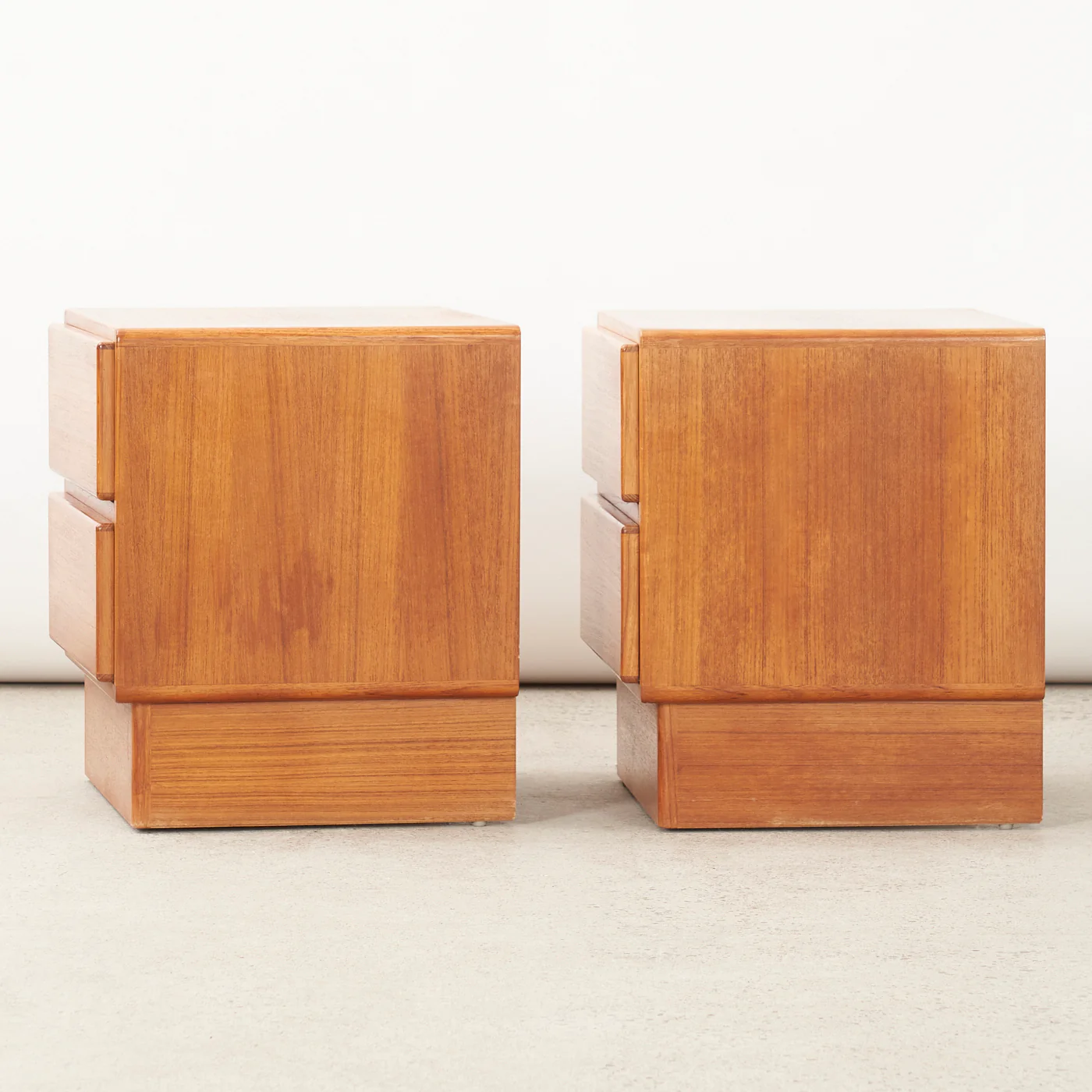 Pair of Teak Nightstands - Image 6