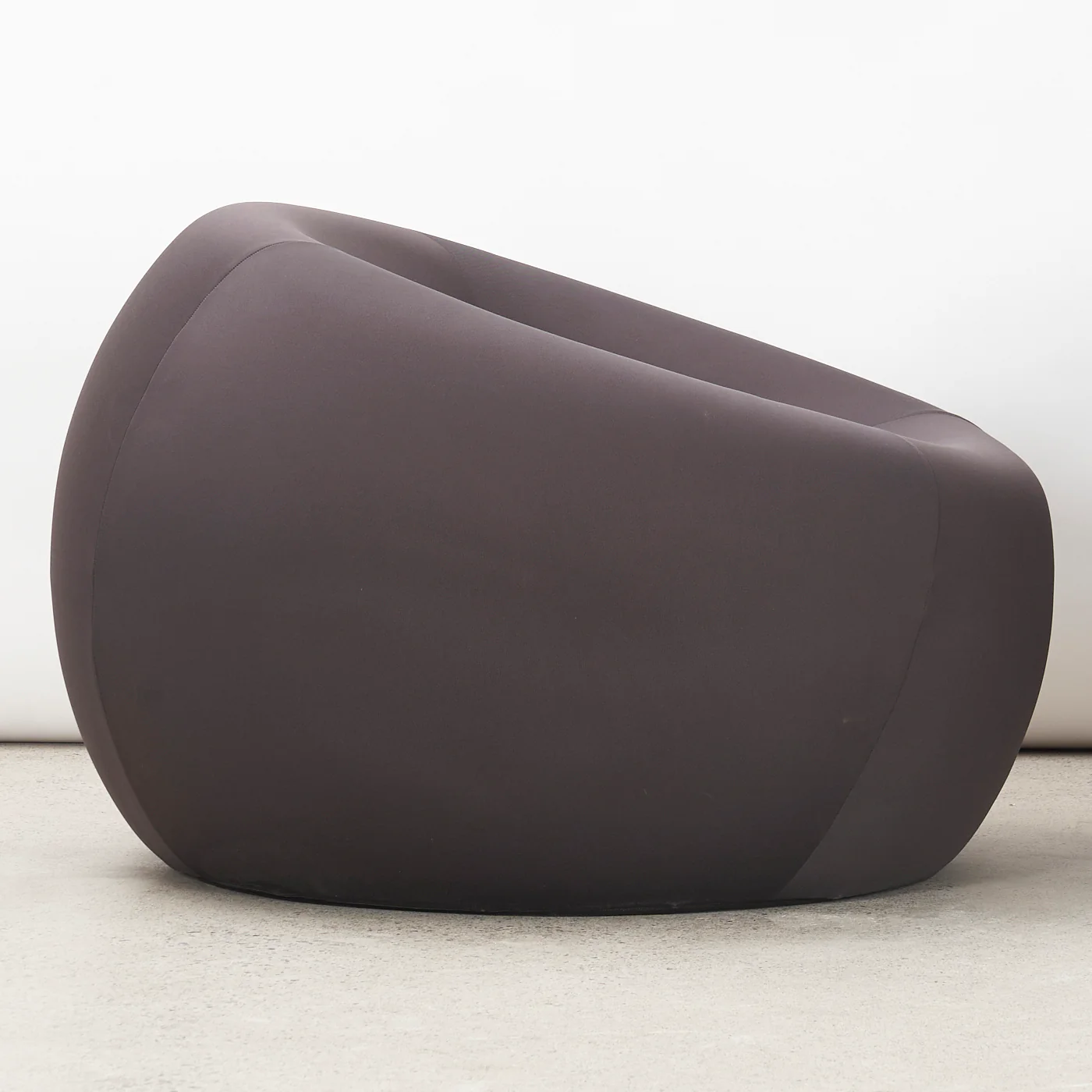 Pair of 'UP1' Lounge Chairs by Gaetano Pesce for B&B Italia, Italy - Image 3