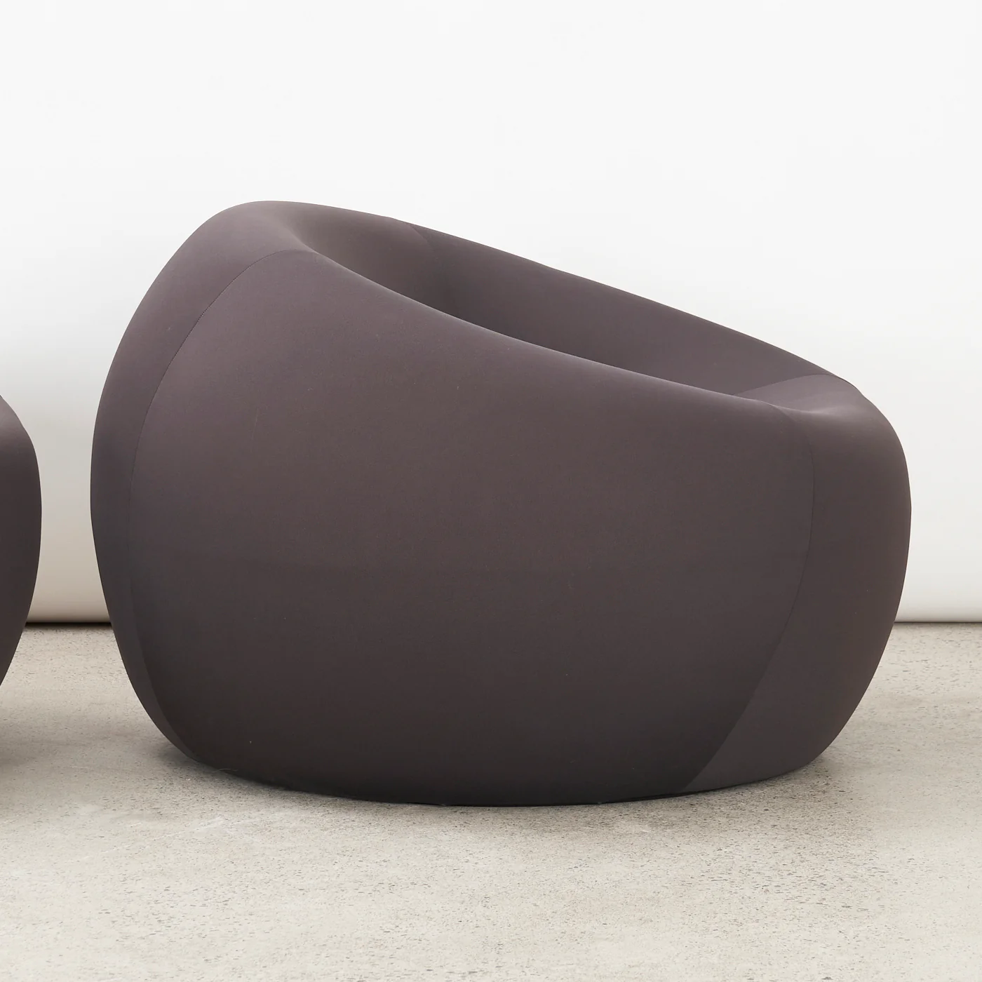 Pair of 'UP1' Lounge Chairs by Gaetano Pesce for B&B Italia, Italy - Image 4