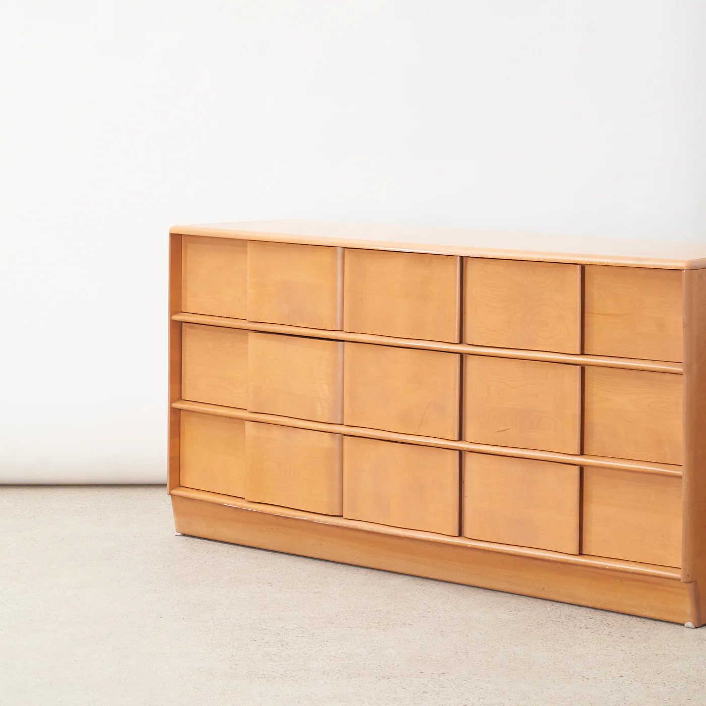 'Sculptura' 9-Drawer Dresser by Heywood-Wakefield - Image 10