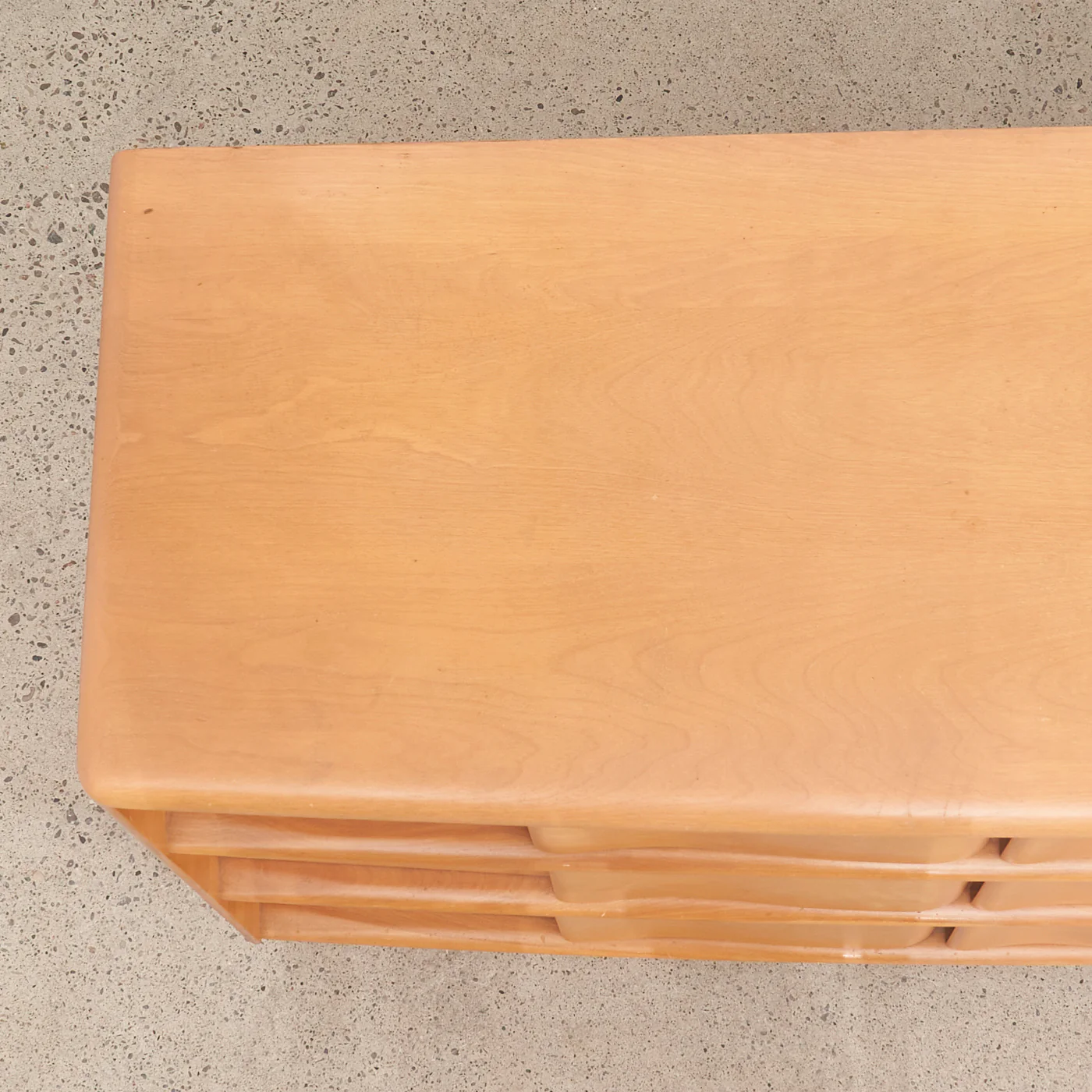 'Sculptura' 9-Drawer Dresser by Heywood-Wakefield - Image 5