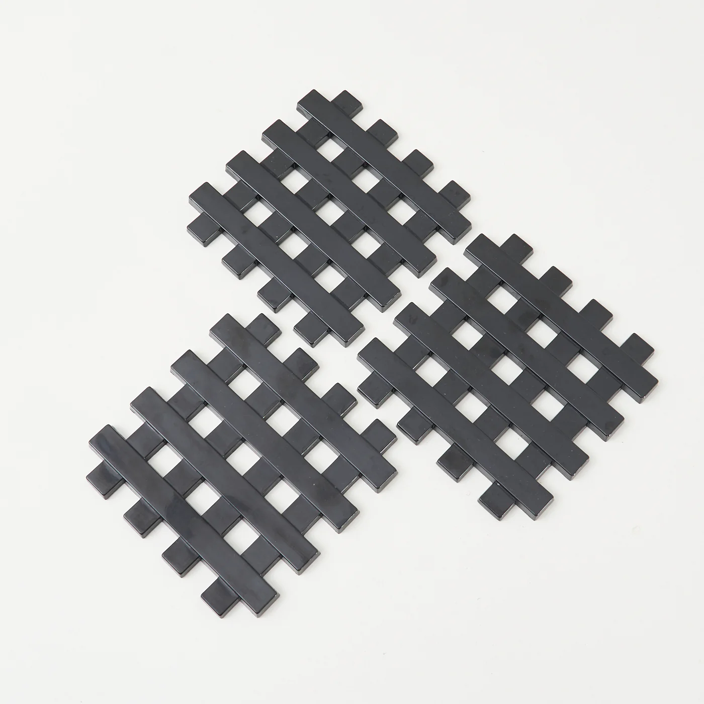 Set of 3 Cross Hatch Plastic Trivets by Copco - Image 2