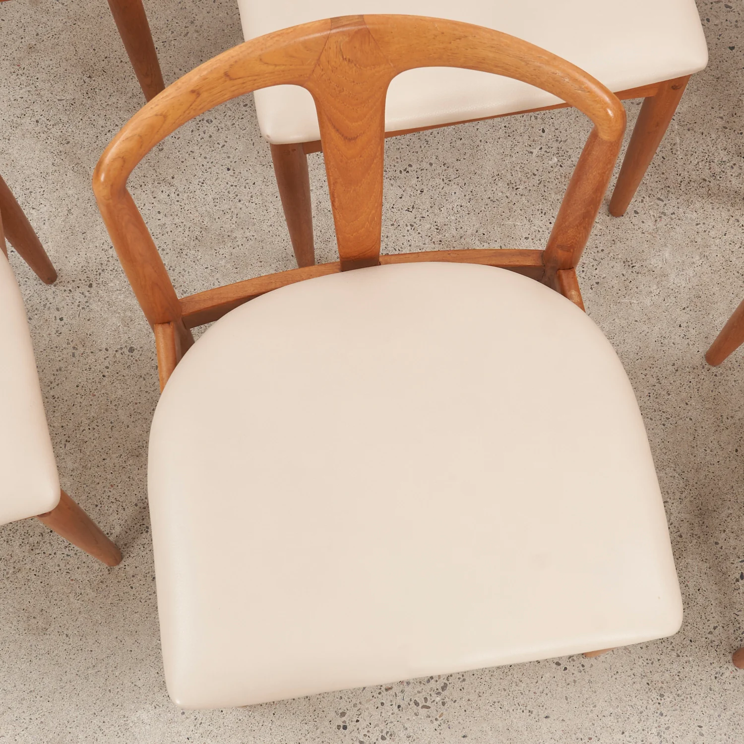 Set of 6 Teak & Leather 'Juliane' Chairs by Johannes Andersen for Uldum Møbelfabrik, Denmark - Image 10
