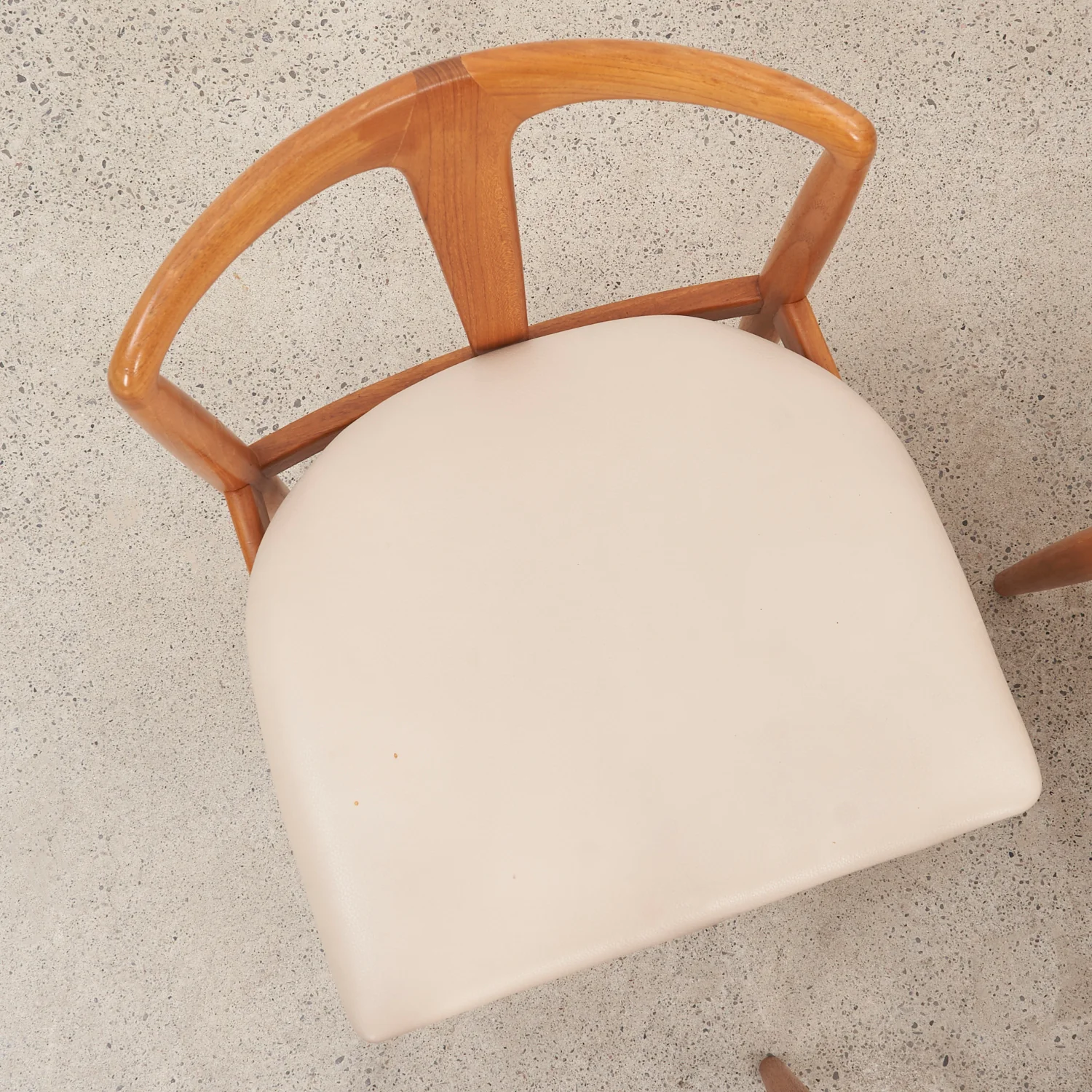 Set of 6 Teak & Leather 'Juliane' Chairs by Johannes Andersen for Uldum Møbelfabrik, Denmark - Image 12