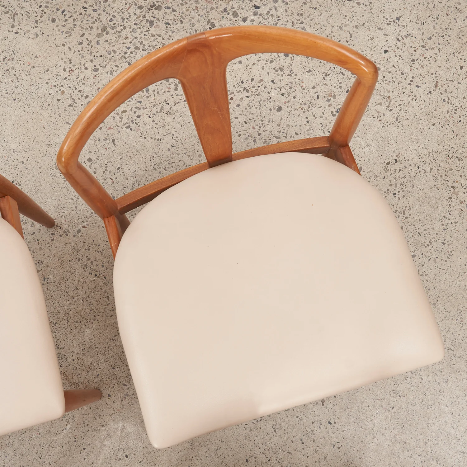 Set of 6 Teak & Leather 'Juliane' Chairs by Johannes Andersen for Uldum Møbelfabrik, Denmark - Image 13