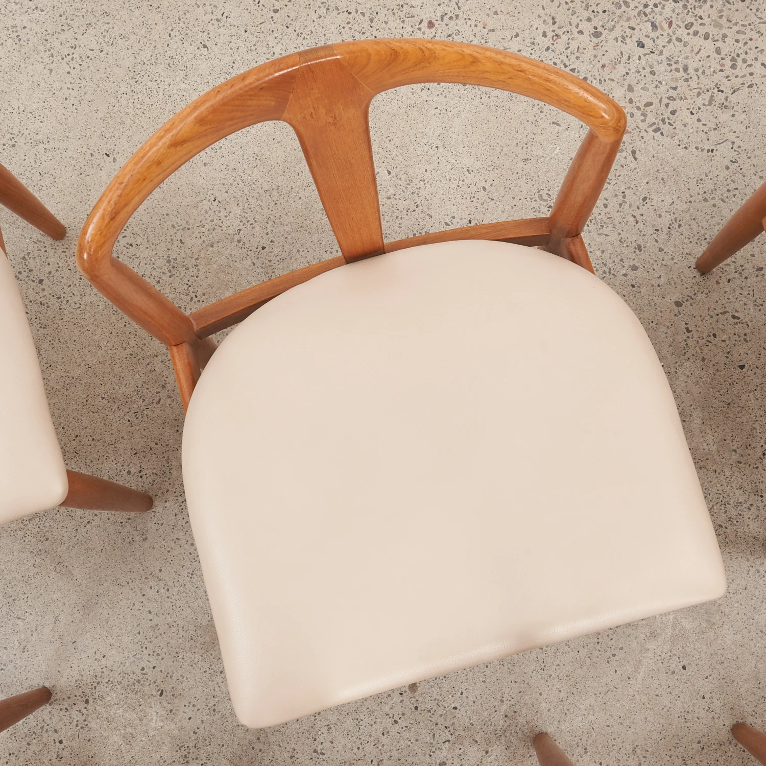 Set of 6 Teak & Leather 'Juliane' Chairs by Johannes Andersen for Uldum Møbelfabrik, Denmark - Image 14