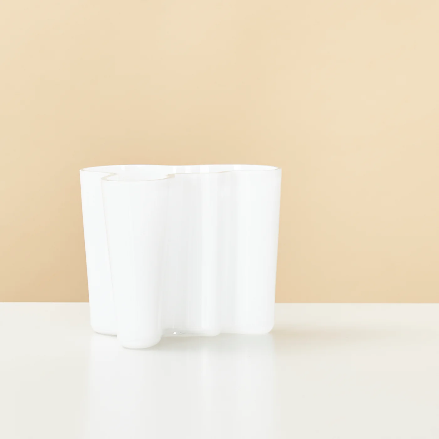 Small Iittala Alvar Aalto Vase - Image 8