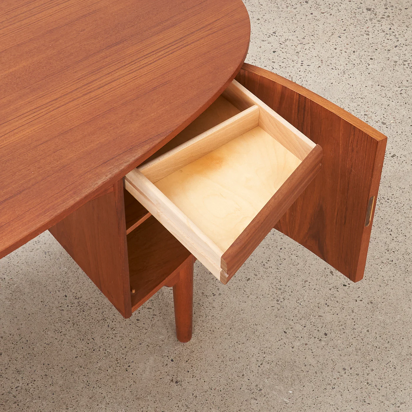 Teak 'Bullet' Desk by H.P. Hansen Møbelindustri, Denmark - Image 11