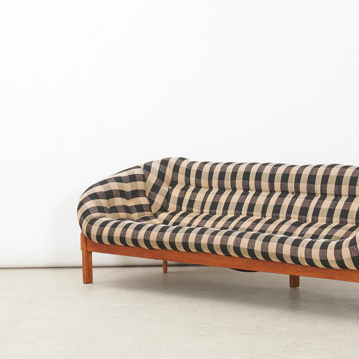 Teak Tub 3 Seater Sofa by R. Huber - Image 11