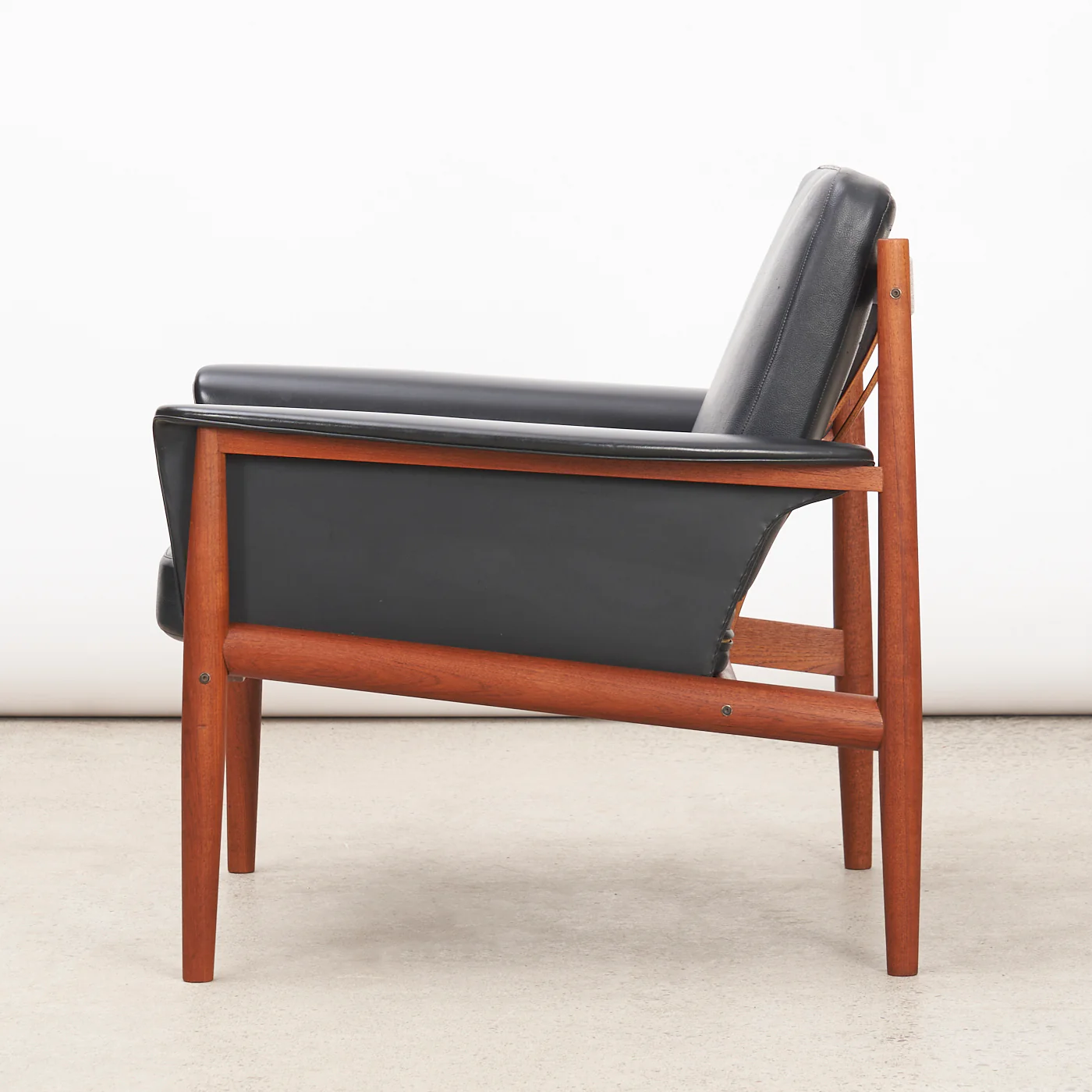 Teak & Vinyl Lounge Chair by Grete Jalk for France & Søn, Denmark - Image 9