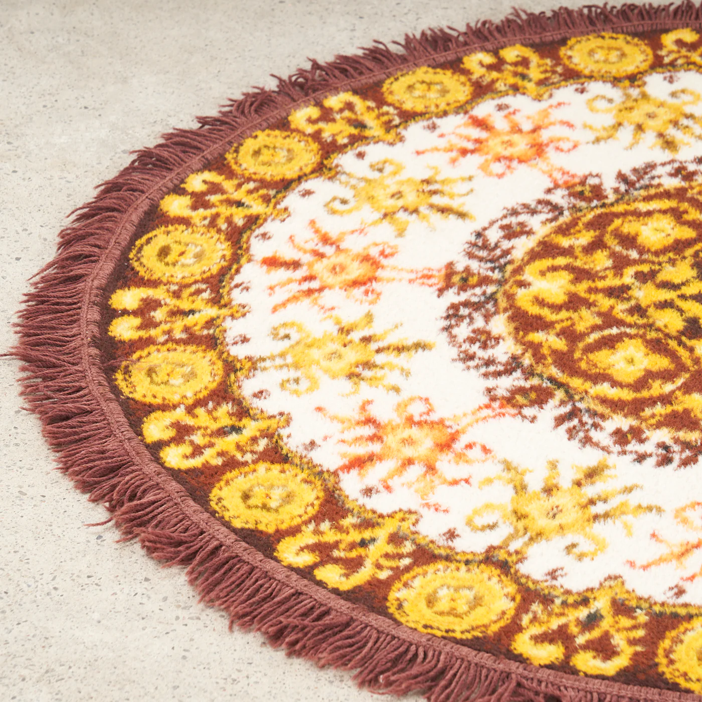 Vintage Round Rug - Image 4