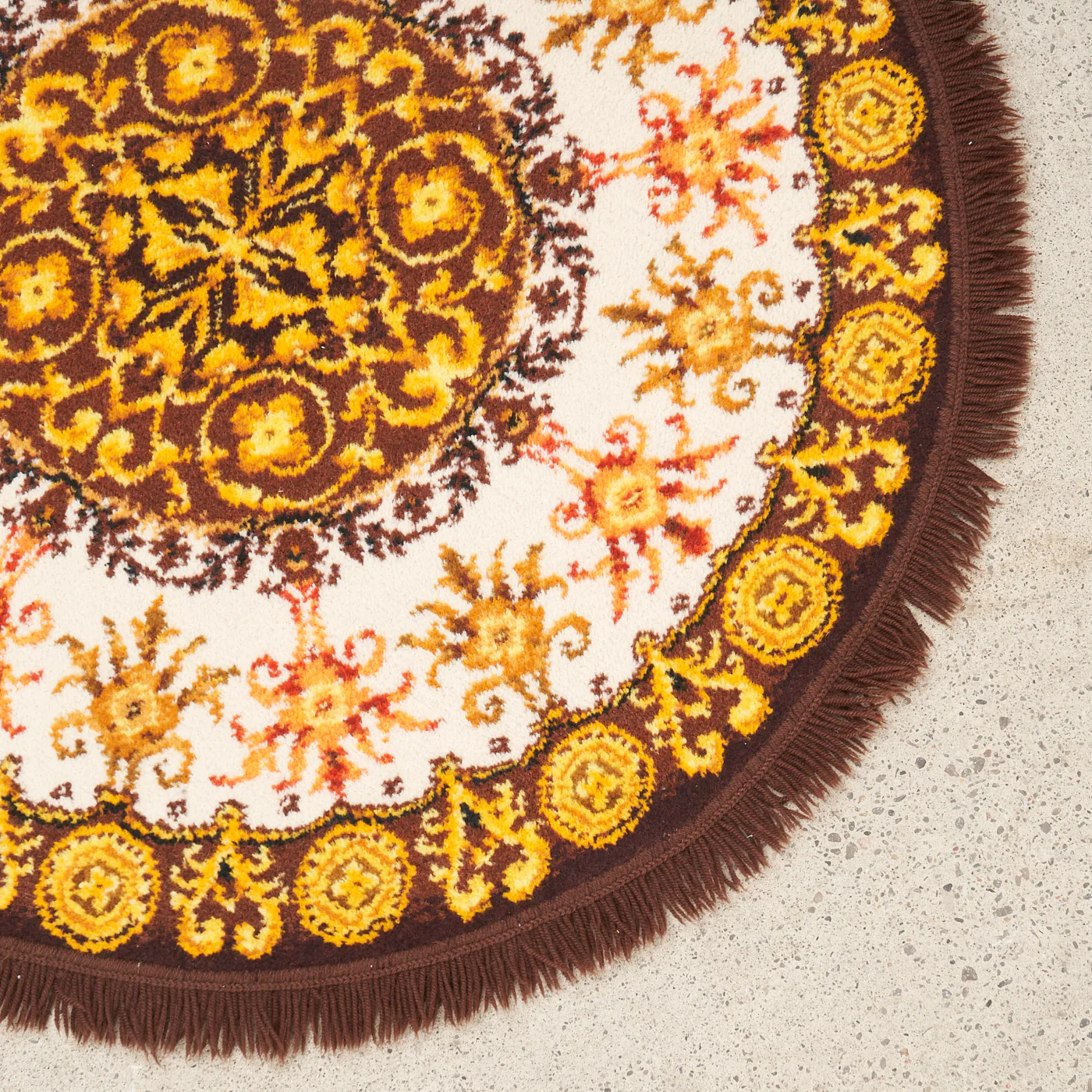 Vintage Round Rug - Image 2