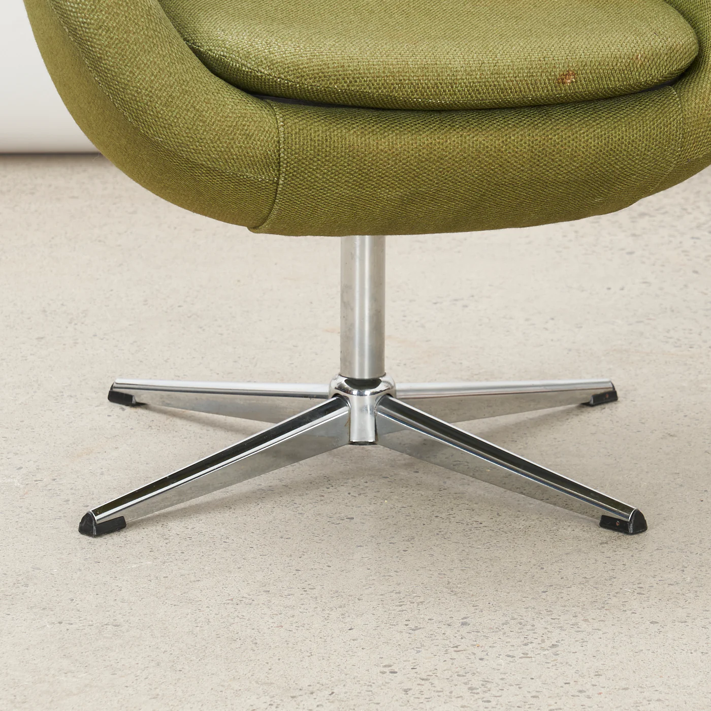 Vintage Upholstered Swivel Chair - Image 4